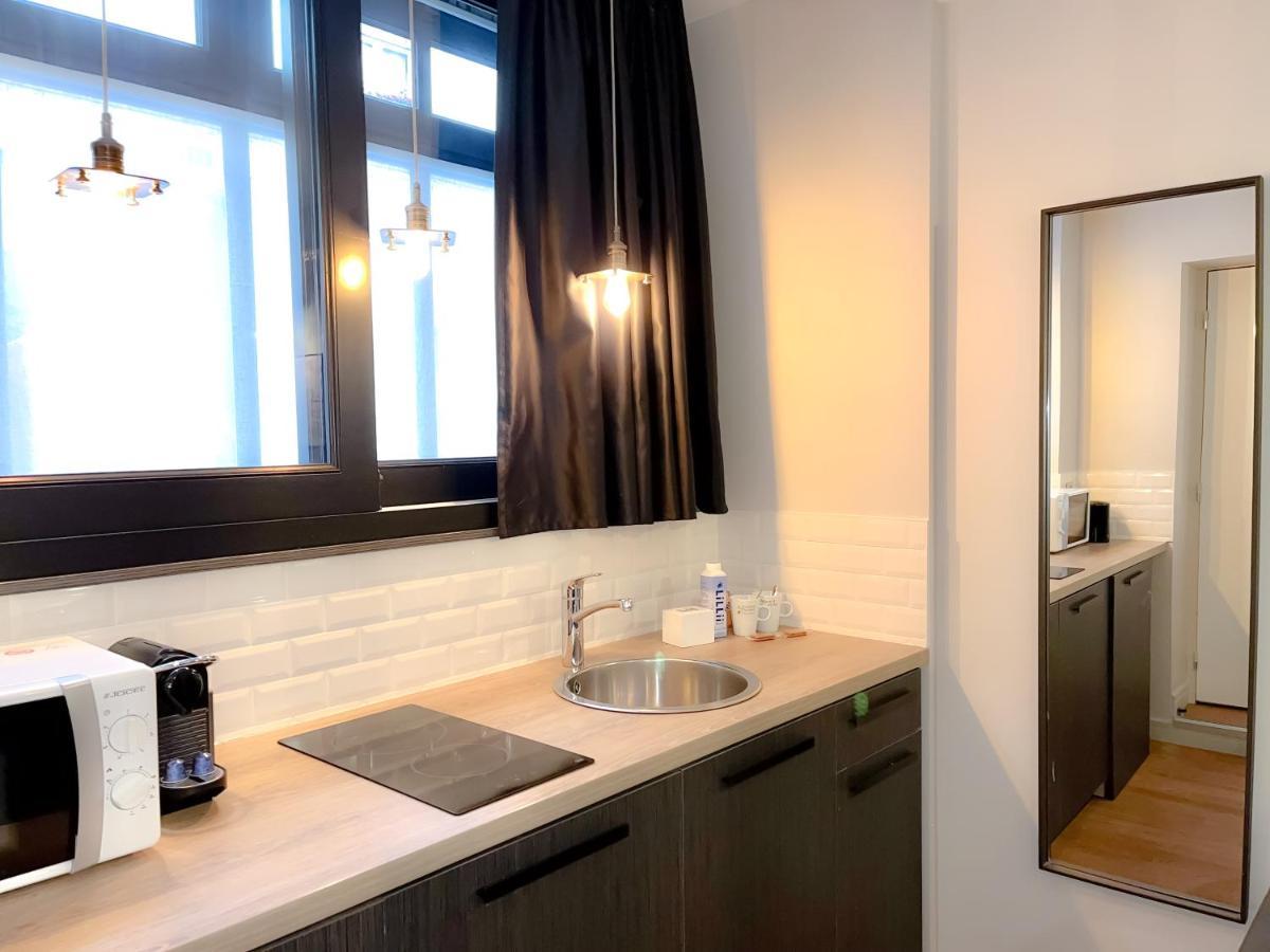 Studio with Kitchenette,1498716679:JPEG