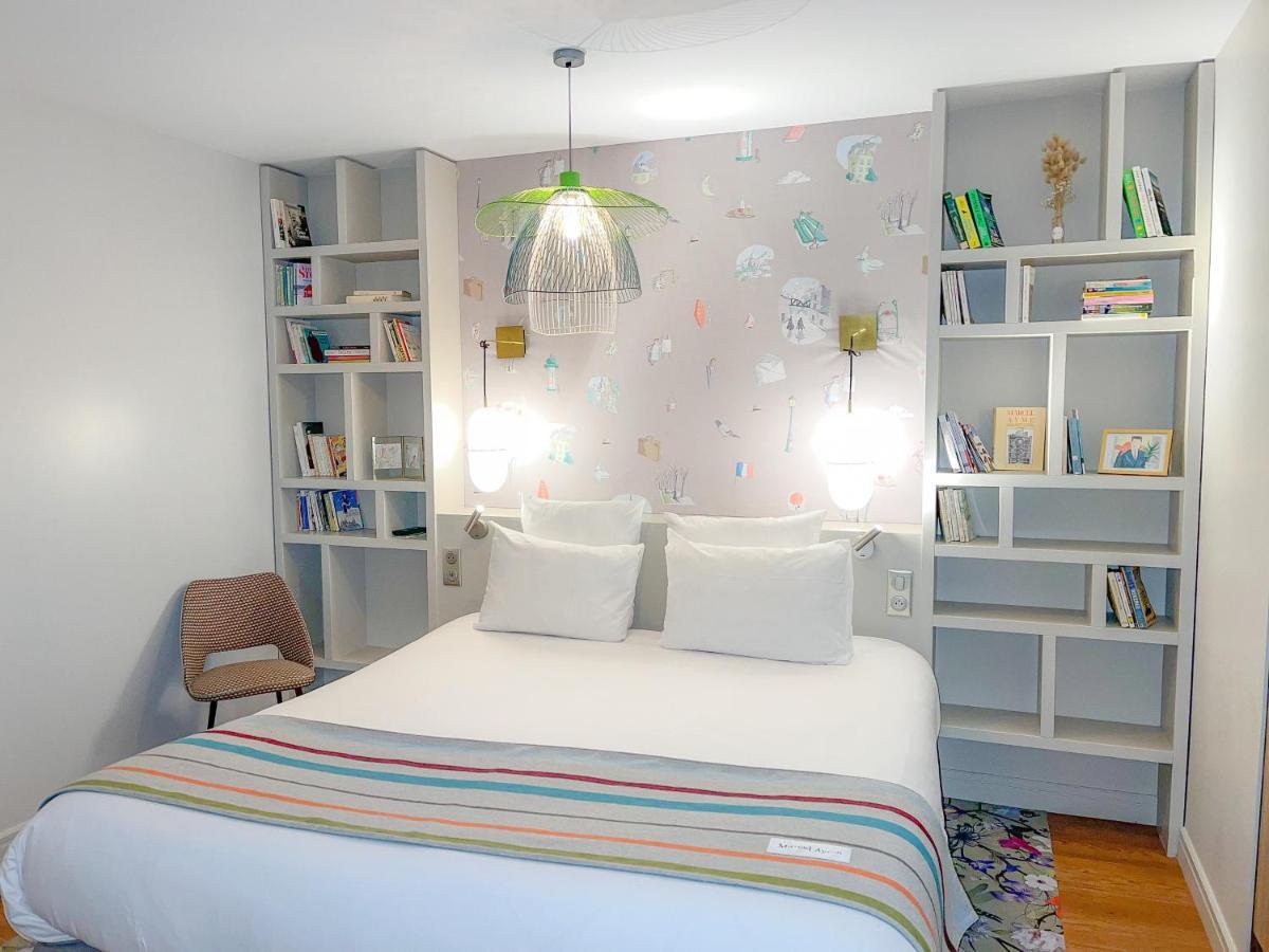 Apartment with King Bed and Kitchen,1680576890:JPEG